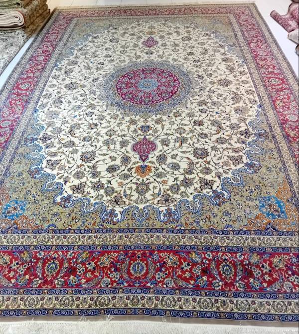 High Quality, Handmade, Iranian Esfahan Wool and Silk Carpet