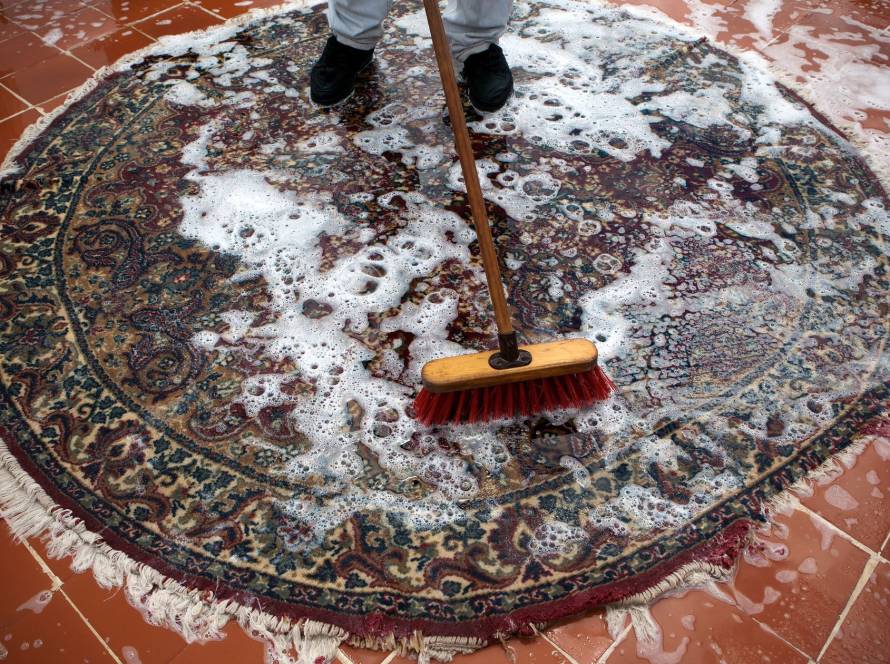 Expert Persian Carpet Cleaning in Dubai